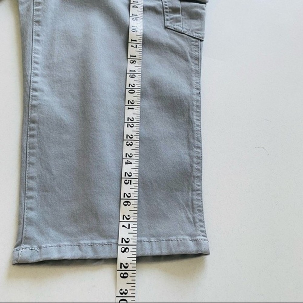 Womens Gray Cargo Capri Pants Size 12 Comfort Stretch - Picture 14 of 15